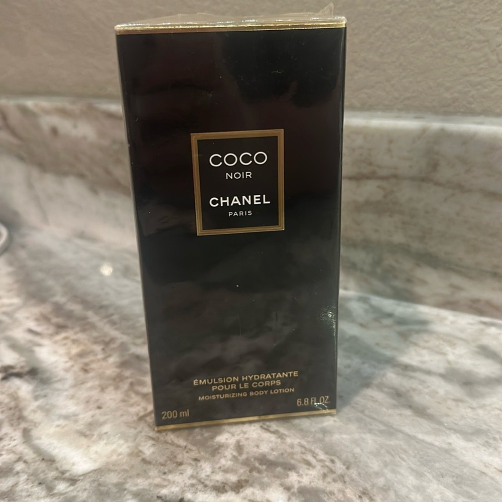 CHANEL Coco Noir Moisturizing Body Lotion